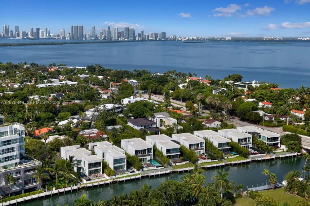 1031 W 48th St #6 Miami Beach, FL 33140