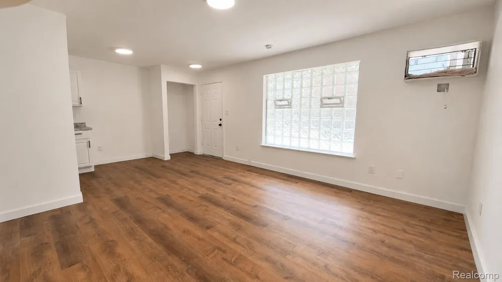 11360 Wyoming Avenue #4 Detroit City, MI 48204
