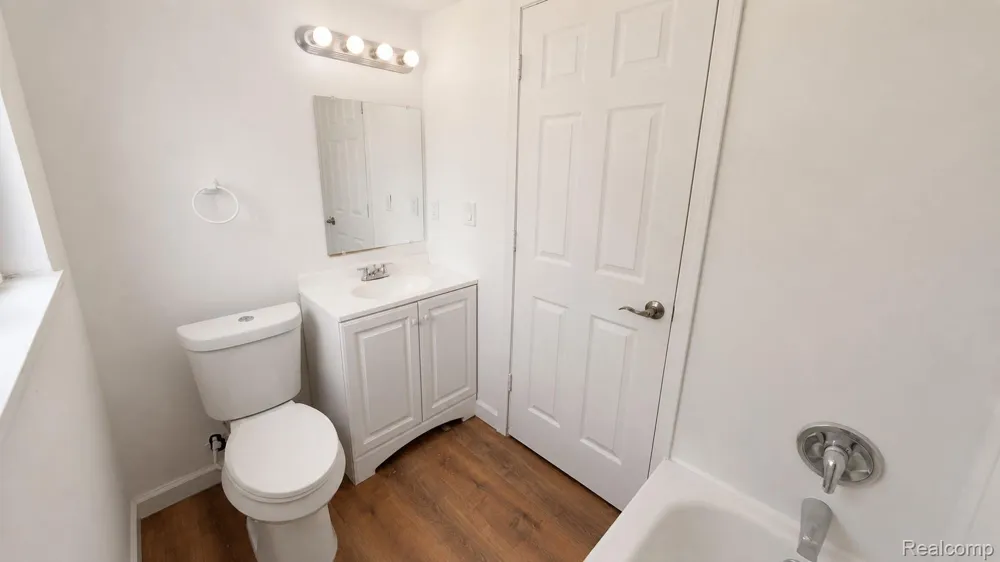 11360 Wyoming Avenue #4 Detroit City, MI 48204