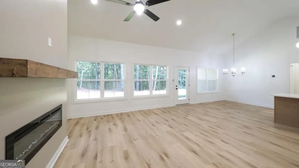 61 Hazel LN Bremen, GA 30110