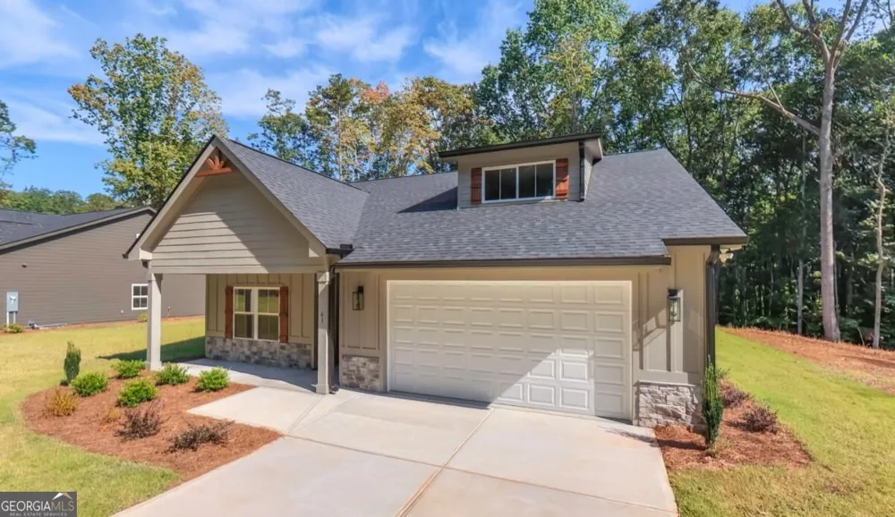 61 Hazel LN Bremen, GA 30110