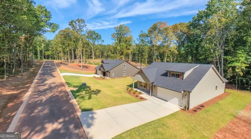 61 Hazel LN Bremen, GA 30110