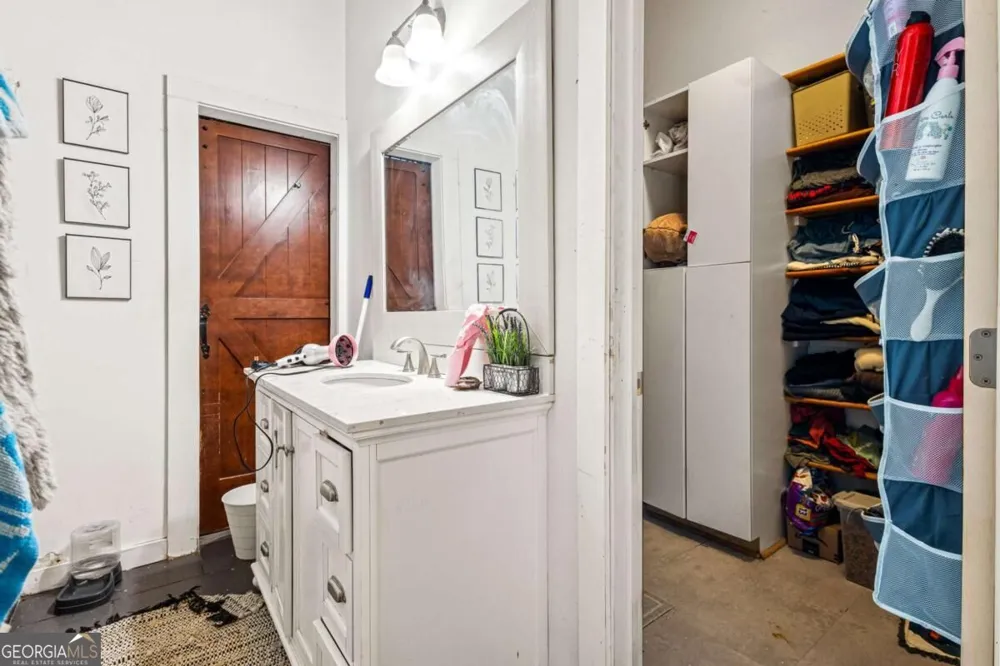 6409 Snelling Mill RD Flowery Branch, GA 30542