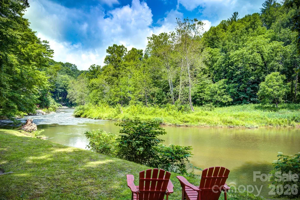 597 Auborn Trivette Road Sugar Grove, NC 28679