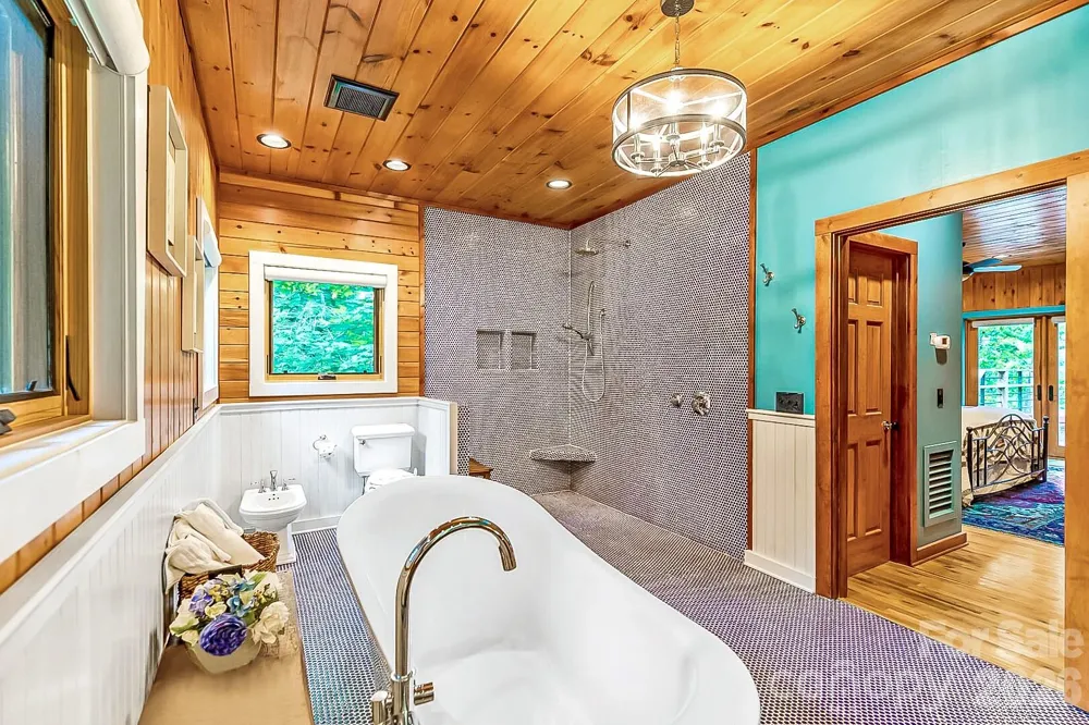 597 Auborn Trivette Road Sugar Grove, NC 28679