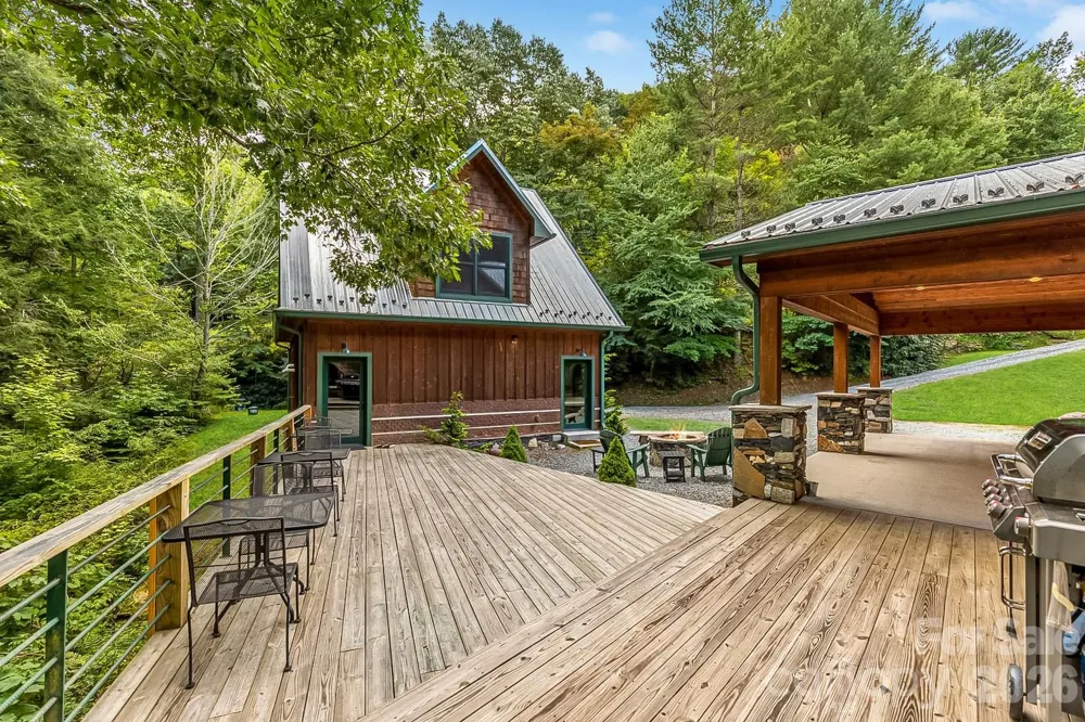 597 Auborn Trivette Road Sugar Grove, NC 28679