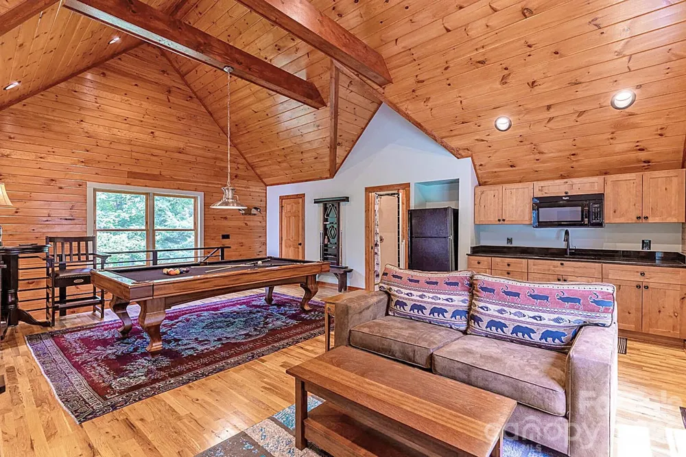597 Auborn Trivette Road Sugar Grove, NC 28679