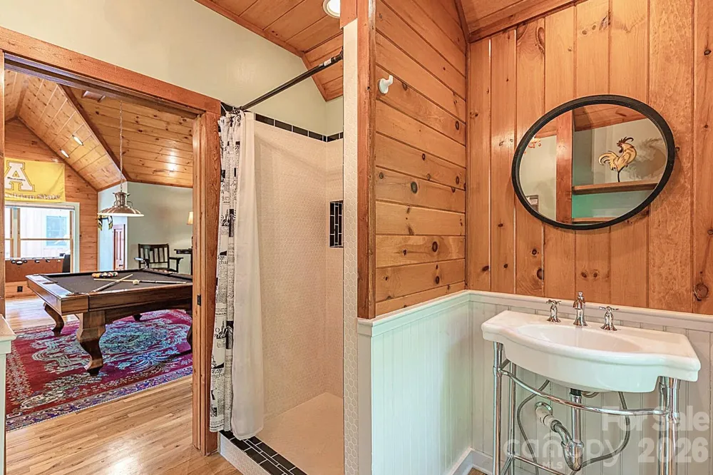 597 Auborn Trivette Road Sugar Grove, NC 28679