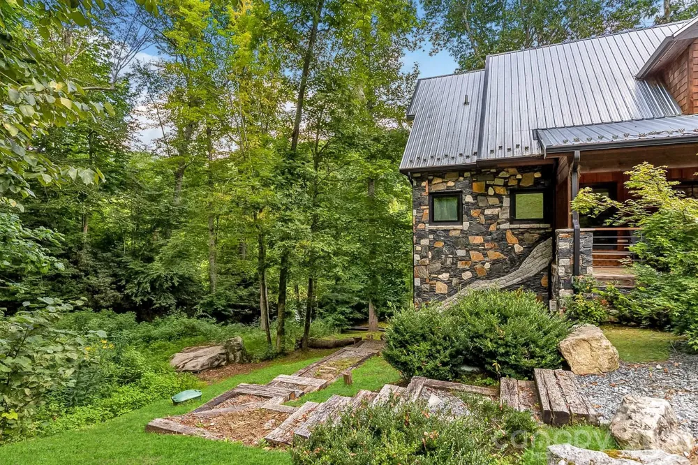 597 Auborn Trivette Road Sugar Grove, NC 28679