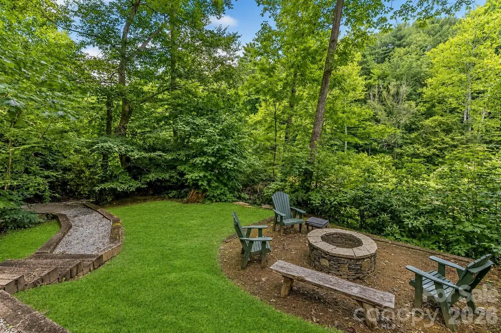 597 Auborn Trivette Road Sugar Grove, NC 28679