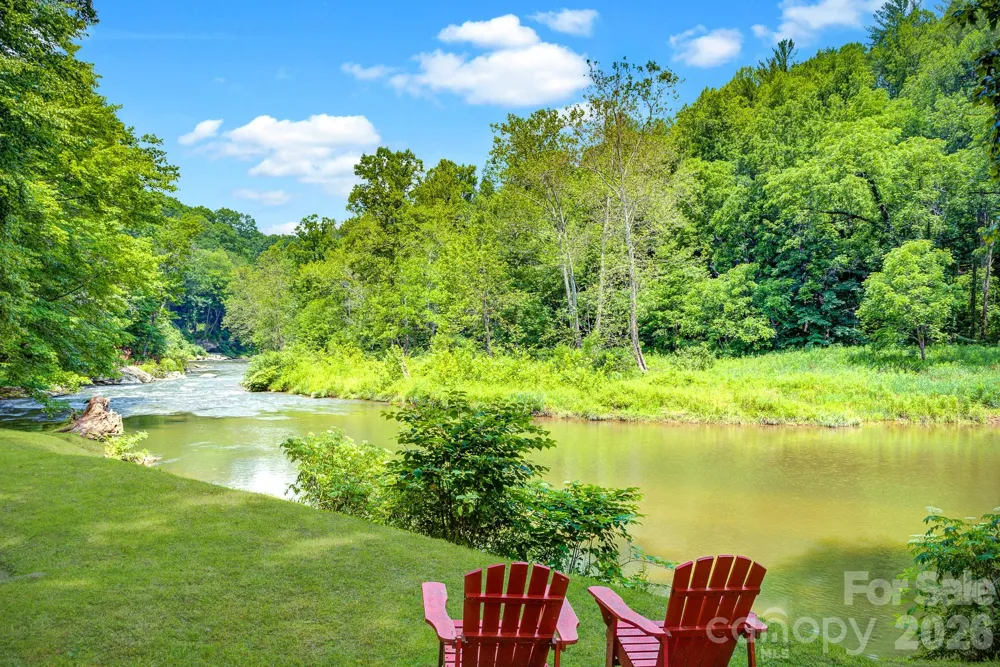 568 Auborn Trivette Road Sugar Grove, NC 28679