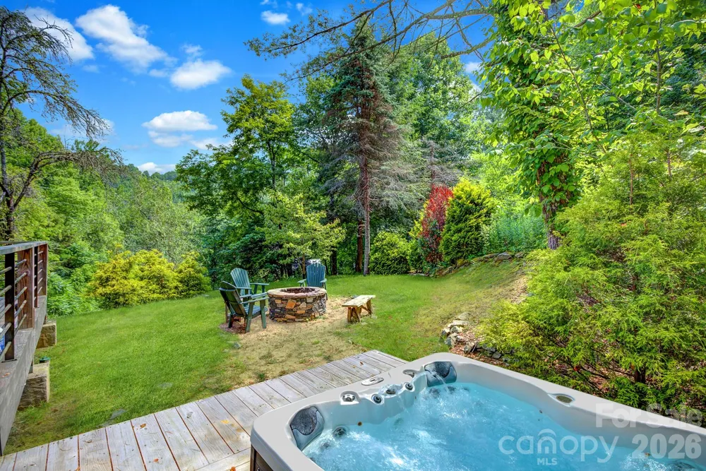 568 Auborn Trivette Road Sugar Grove, NC 28679