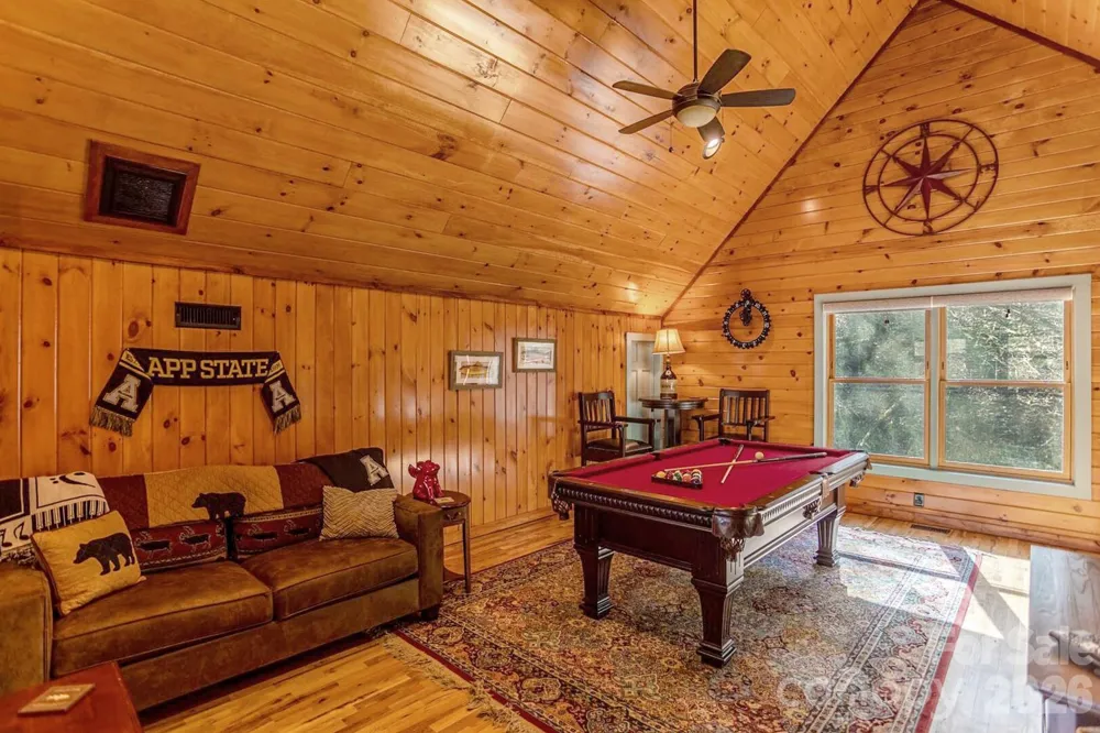 568 Auborn Trivette Road Sugar Grove, NC 28679
