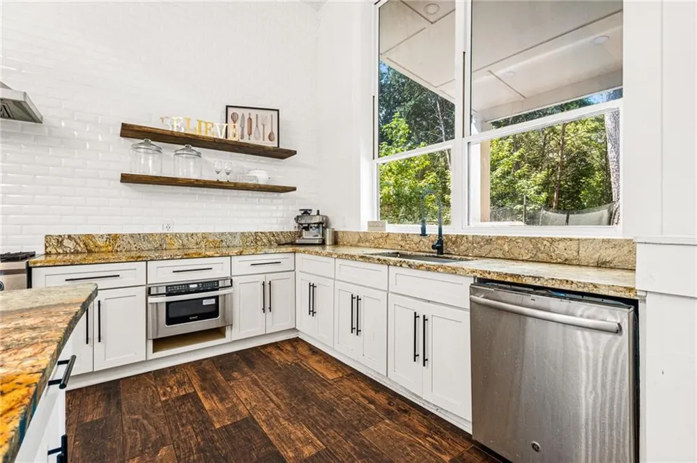 6409 Snelling Mill Road Flowery Branch, GA 30542