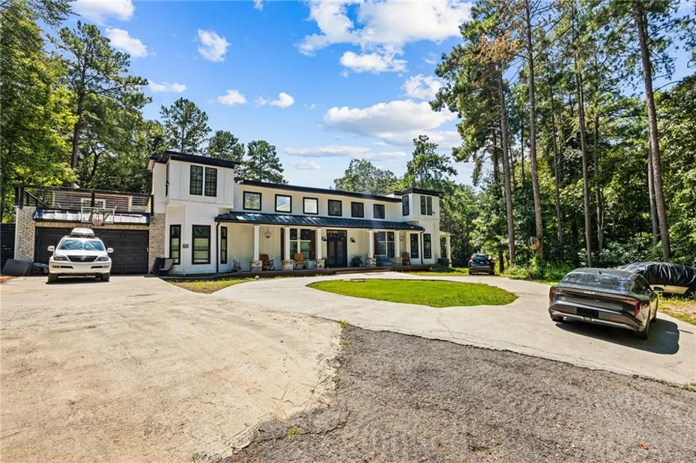 6409 Snelling Mill Road Flowery Branch, GA 30542
