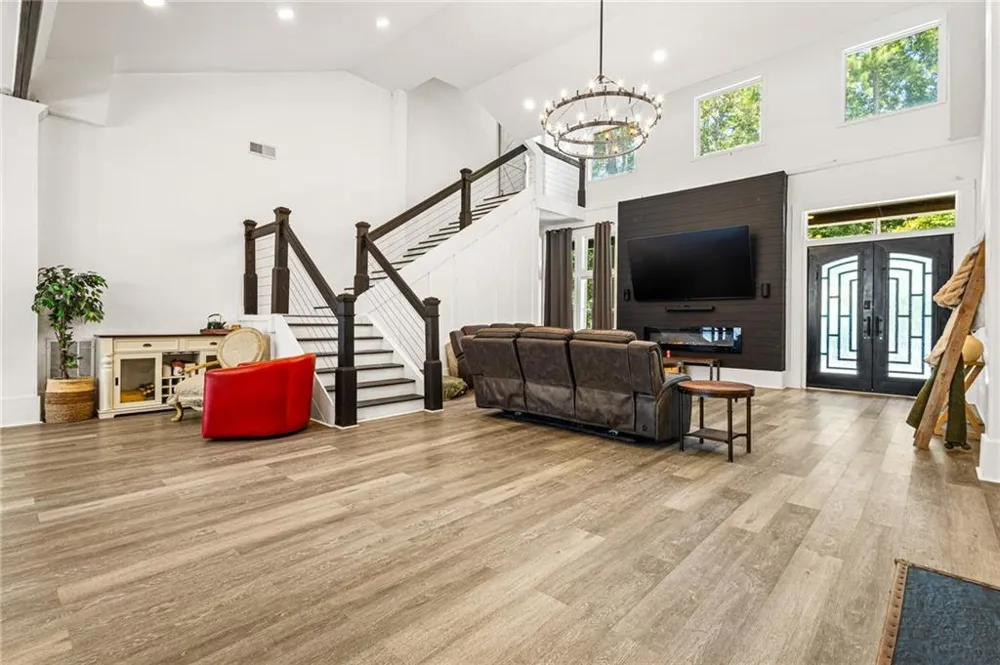 6409 Snelling Mill Road Flowery Branch, GA 30542