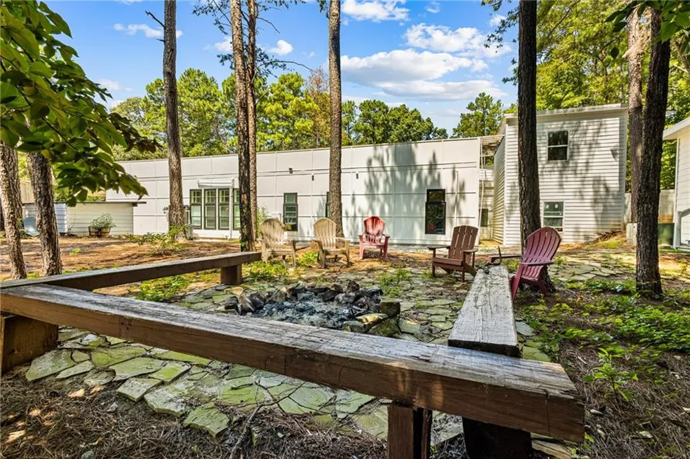 6409 Snelling Mill Road Flowery Branch, GA 30542