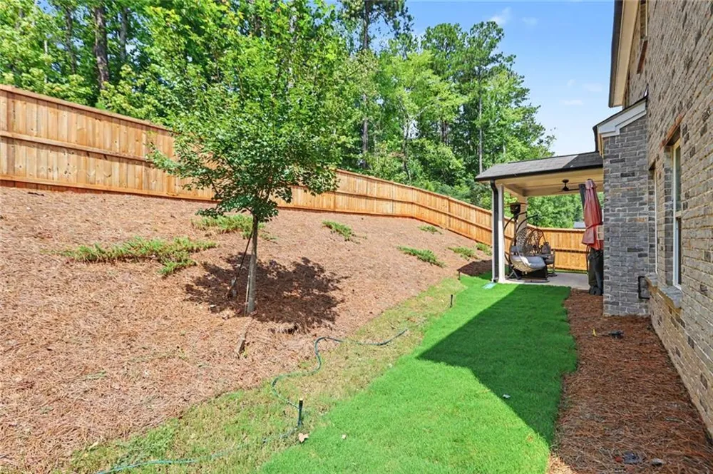 7789 Richmond Trail Fairburn, GA 30213