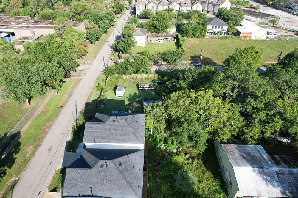 4301 Dupont Street Houston, TX 77021