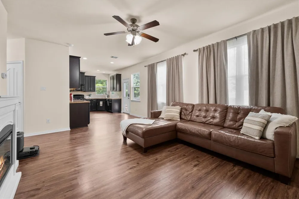 2318 Perkins Crossing Drive Conroe, TX 77304