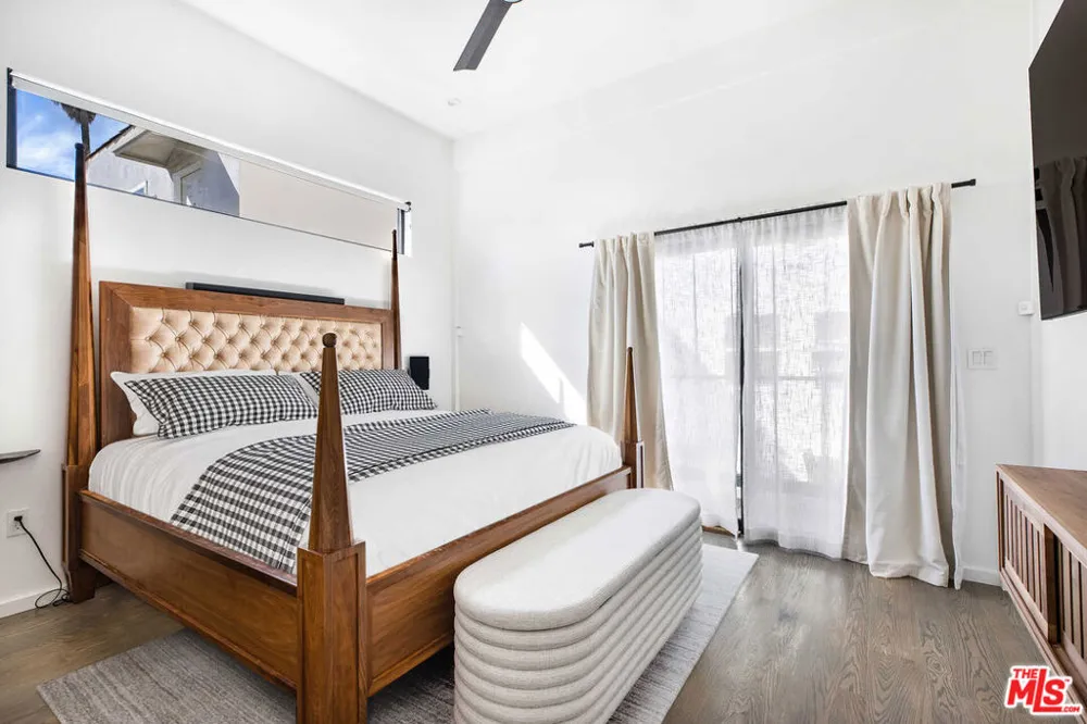 1205 GENESEE AVENUE West Hollywood, CA 90046