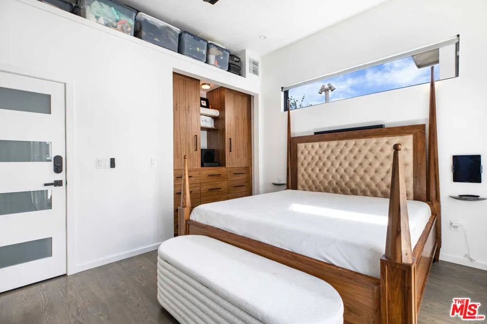 1205 GENESEE AVENUE West Hollywood, CA 90046