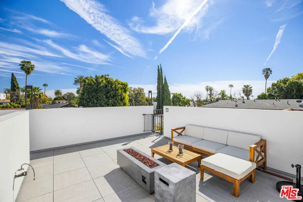 1205 GENESEE AVENUE West Hollywood, CA 90046