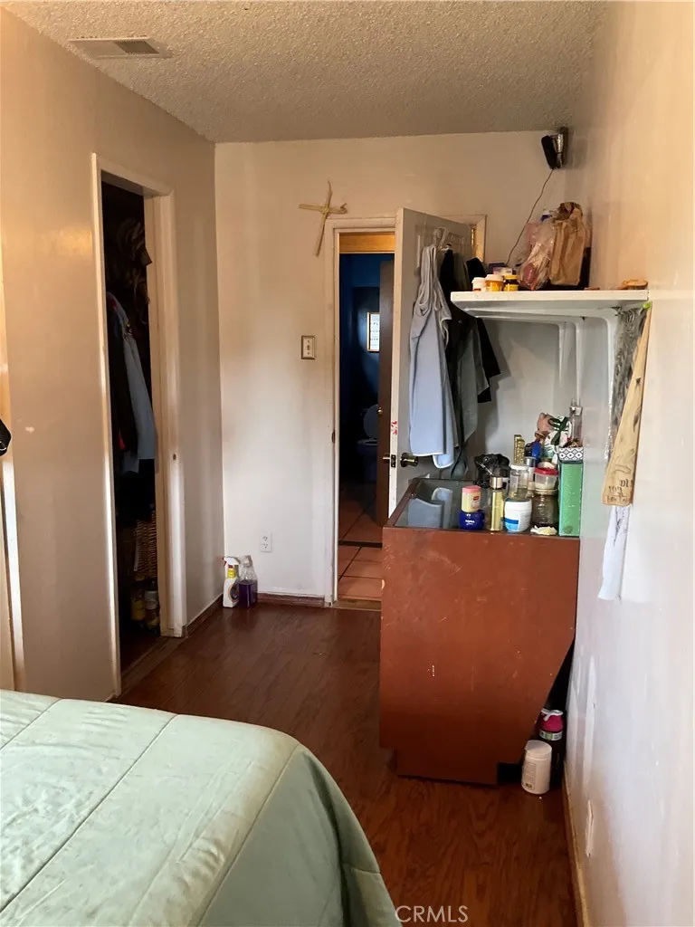 21803 Devlin Avenue Hawaiian Gardens, CA 90716