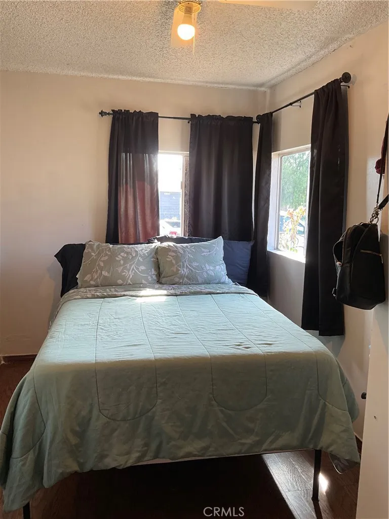 21803 Devlin Avenue Hawaiian Gardens, CA 90716