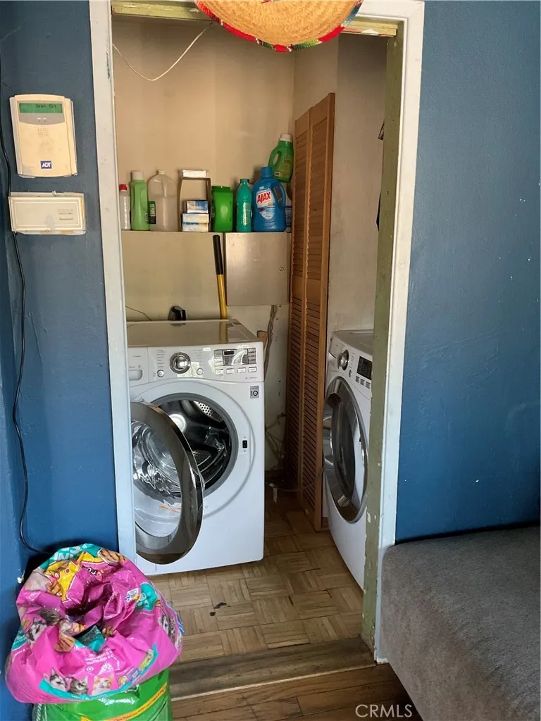 21803 Devlin Avenue Hawaiian Gardens, CA 90716