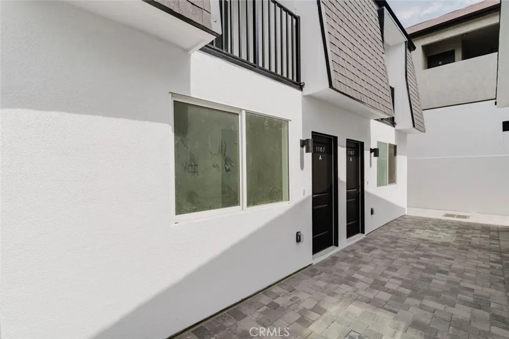 1167 Raymond Avenue #A Glendale, CA 91201