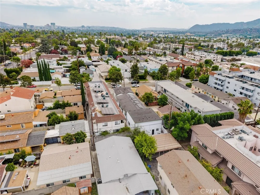 1167 Raymond Avenue #A Glendale, CA 91201