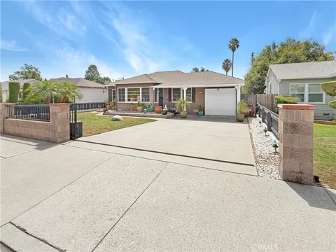 3618 E Del Mar Boulevard