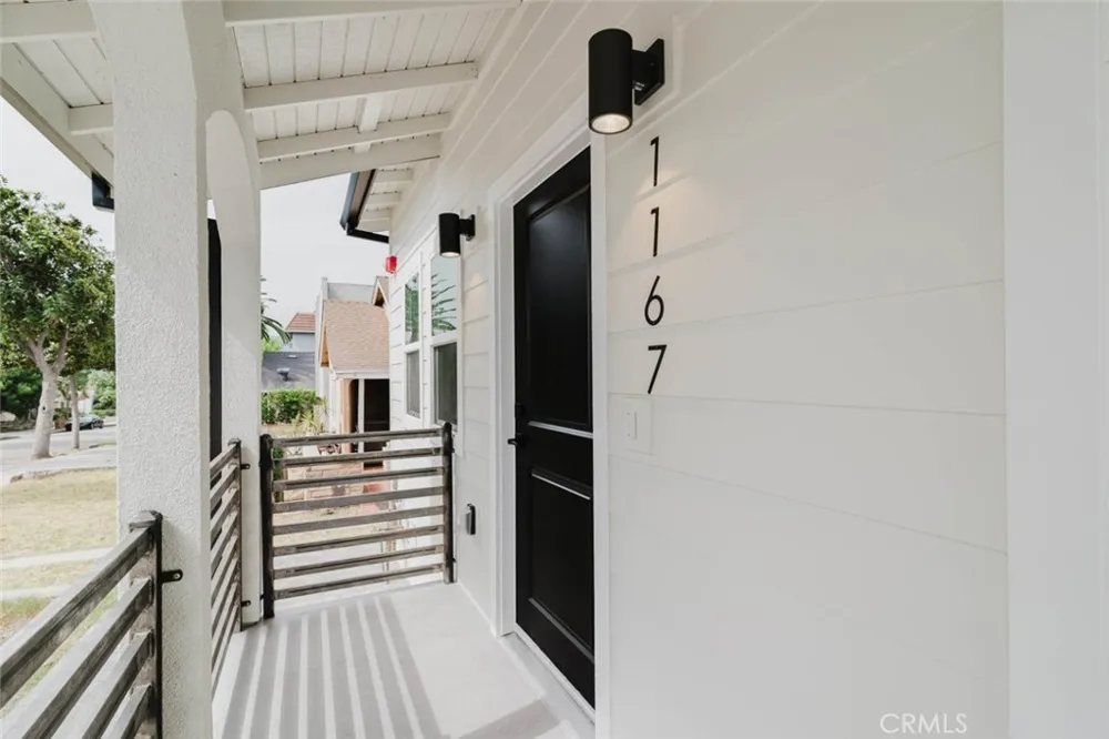 1167 Raymond Avenue Glendale, CA 91201