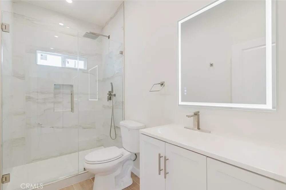 1167 Raymond Avenue Glendale, CA 91201