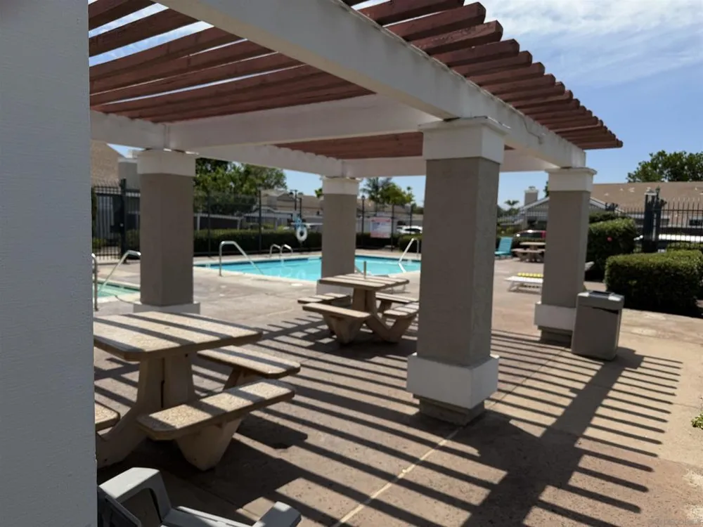 318 Riverview Way Oceanside, CA 92057