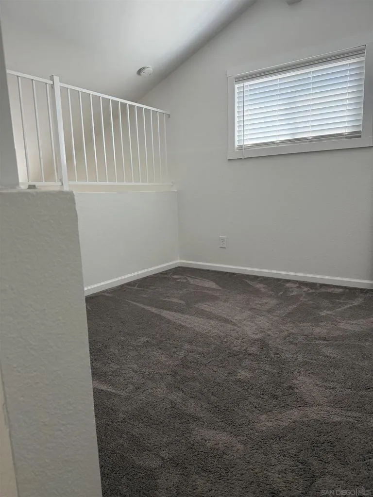 318 Riverview Way Oceanside, CA 92057