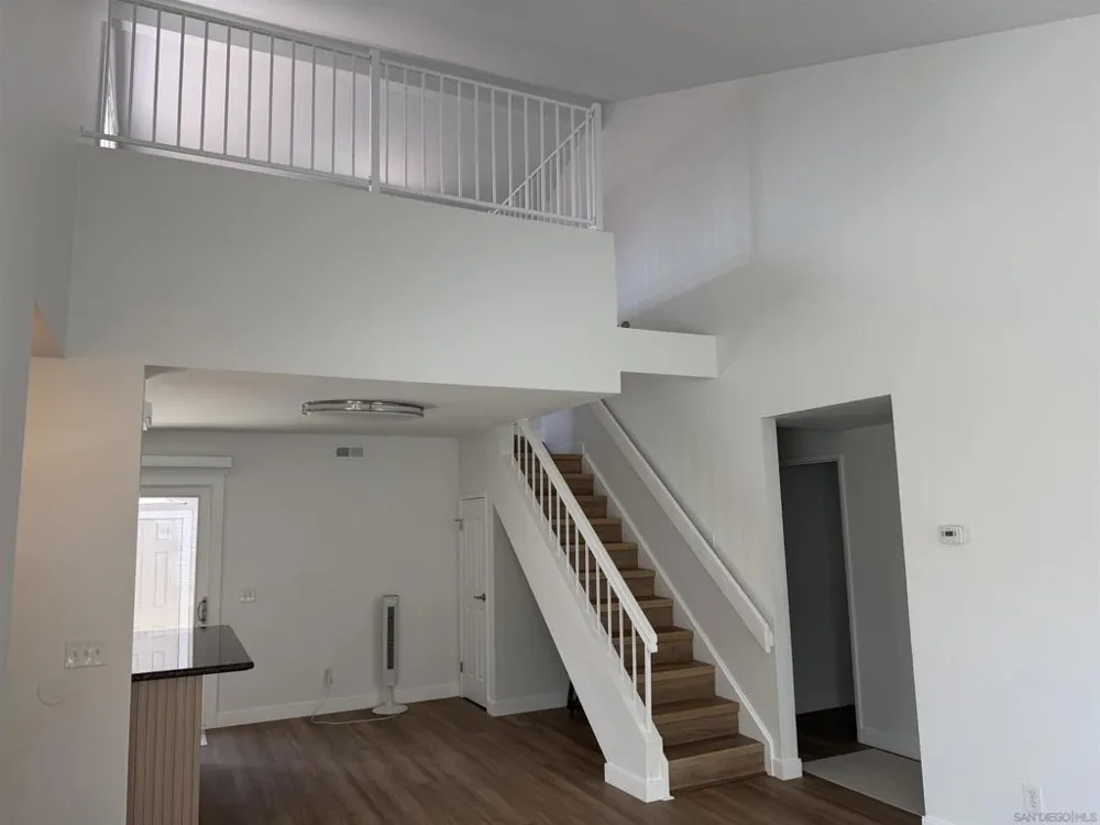 318 Riverview Way Oceanside, CA 92057