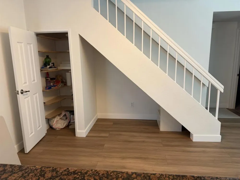 318 Riverview Way Oceanside, CA 92057