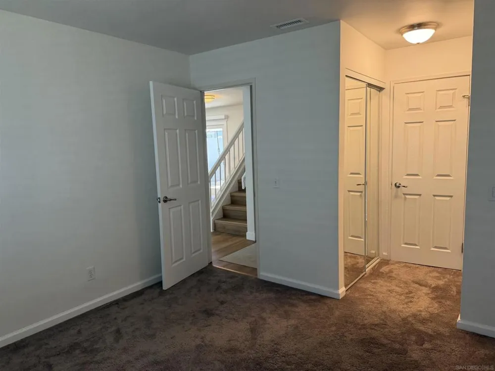 318 Riverview Way Oceanside, CA 92057