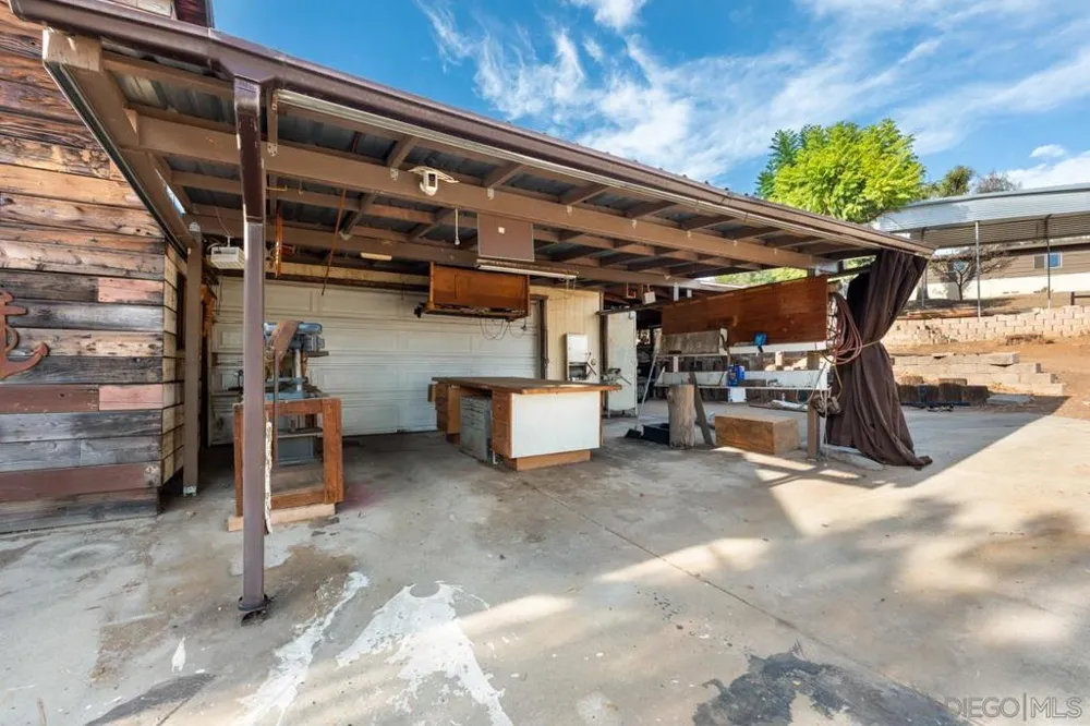 11435 Rocoso Road Lakeside, CA 92040