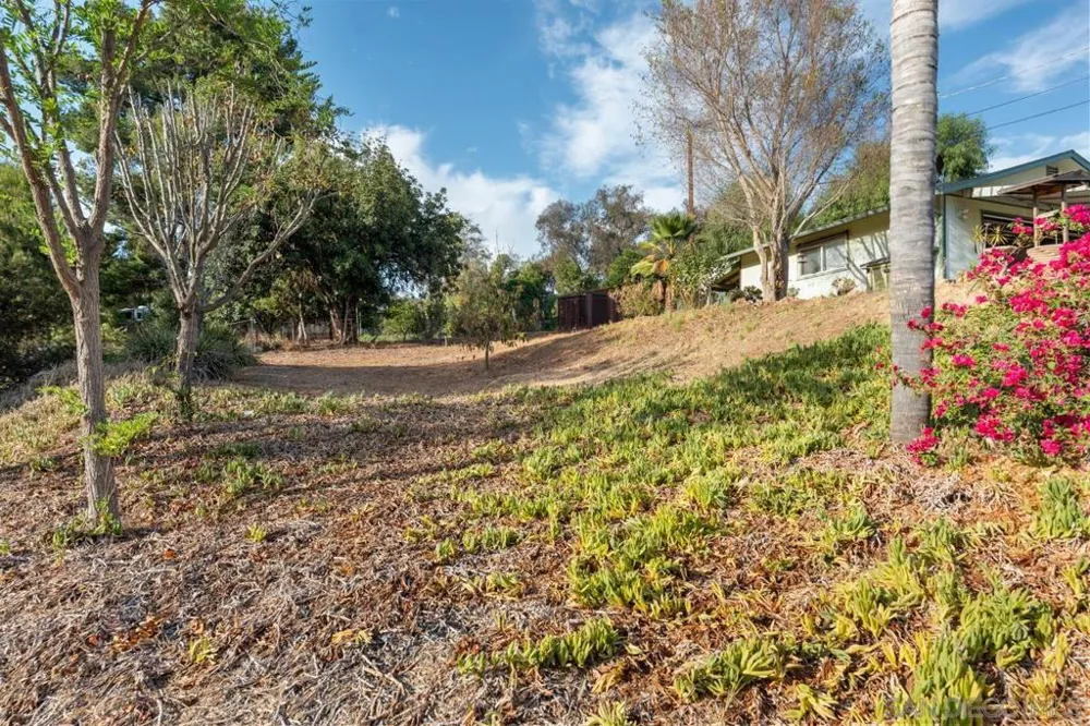 11435 Rocoso Road Lakeside, CA 92040