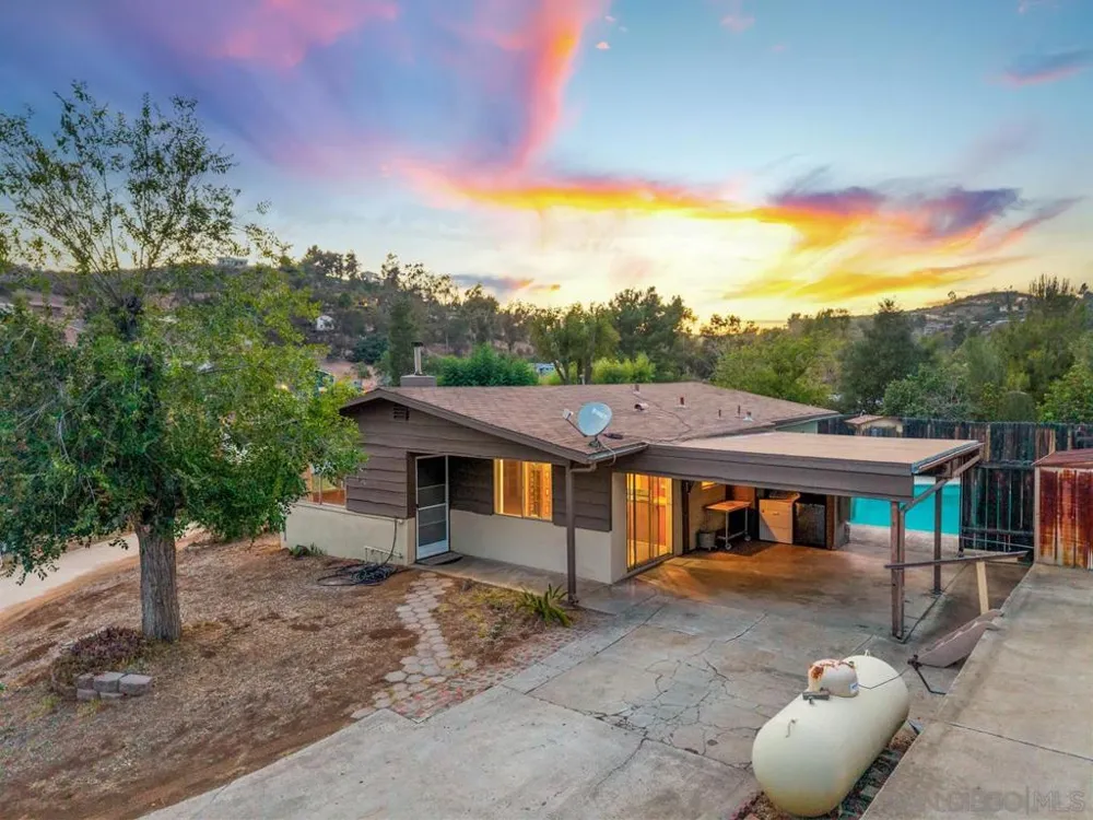 11435 Rocoso Road Lakeside, CA 92040