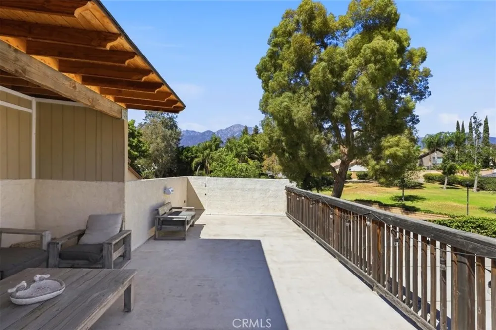 11098 Piedmont Rancho Cucamonga, CA 91701
