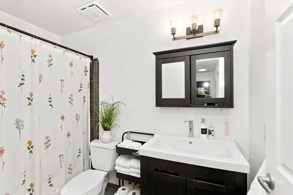 11098 Piedmont Rancho Cucamonga, CA 91701