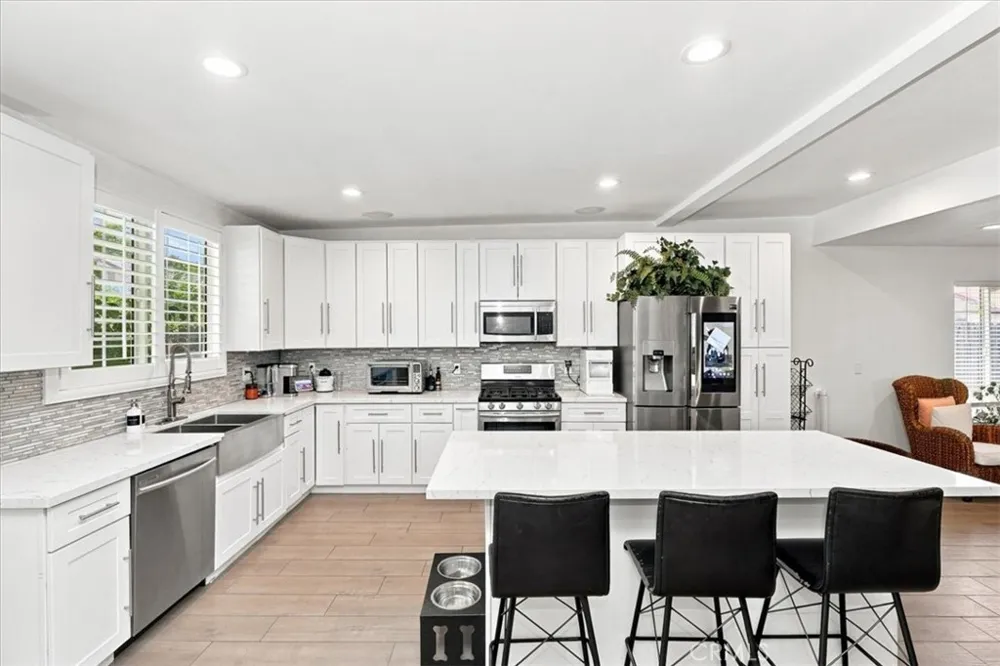 11098 Piedmont Rancho Cucamonga, CA 91701