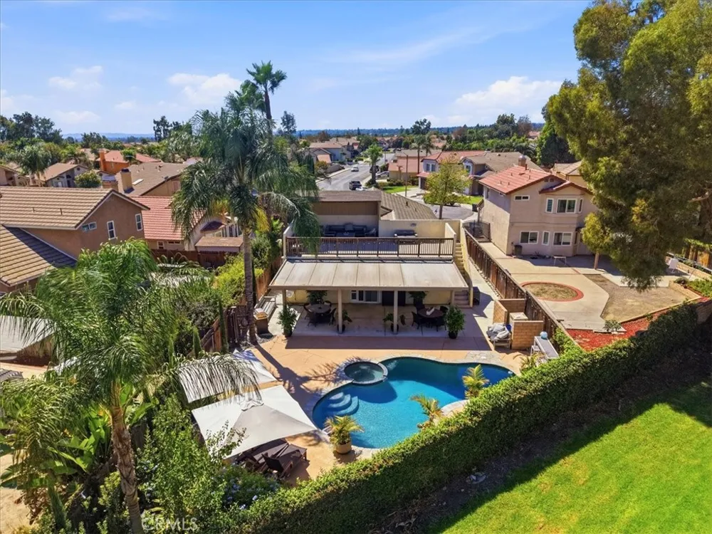 11098 Piedmont Rancho Cucamonga, CA 91701