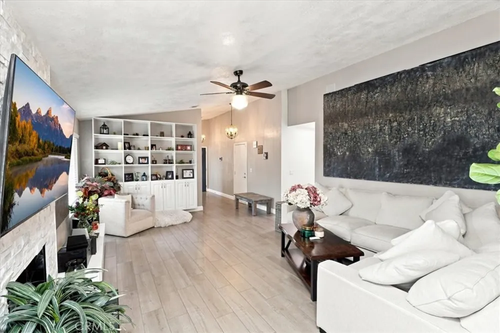 11098 Piedmont Rancho Cucamonga, CA 91701