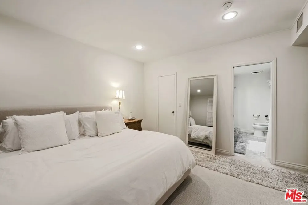1375 Kelton Avenue #107 Los Angeles, CA 90024