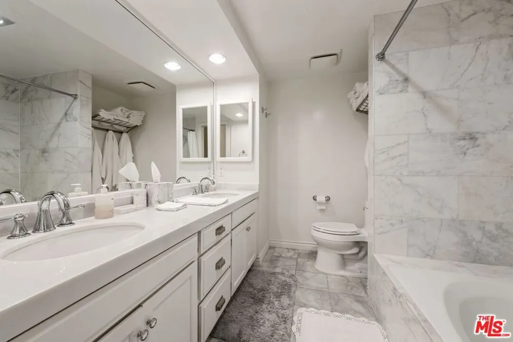 1375 Kelton Avenue #107 Los Angeles, CA 90024